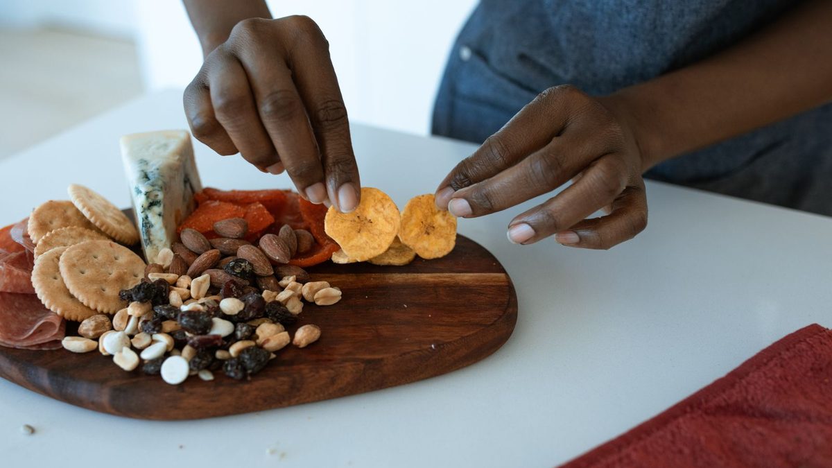 GLP-1 Snacks: 25 Snacks That Add Protein Without the Nausea (2026)