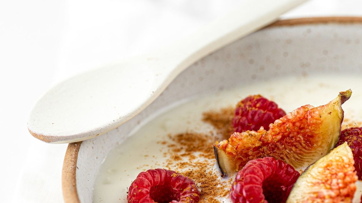 GLP-1 Snacks: 25 Snacks That Add Protein Without the Nausea (2026)